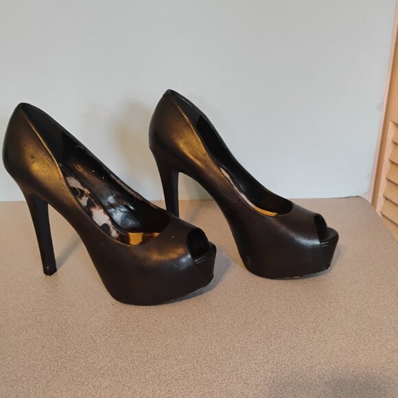 Jessica Simpson Black Peep Toe Platform Shoe, sz 8.5 - Picture 3 of 6